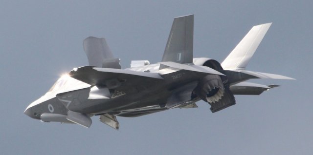 f35b-001