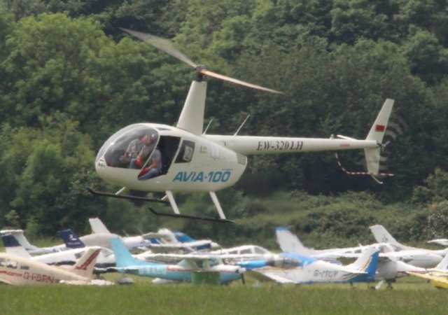 AeroExpo Wycombe 2017 r44-001