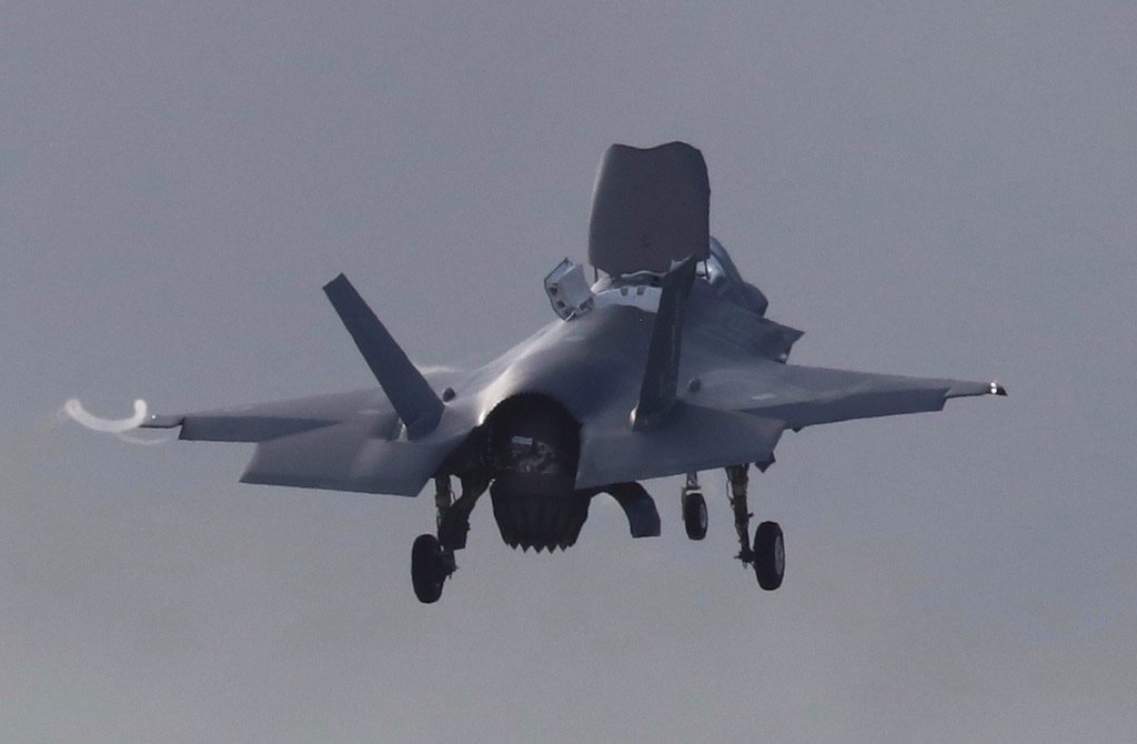 f35-020