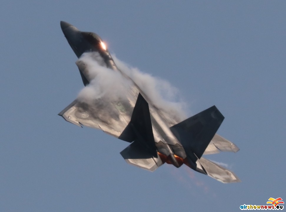 F22-002