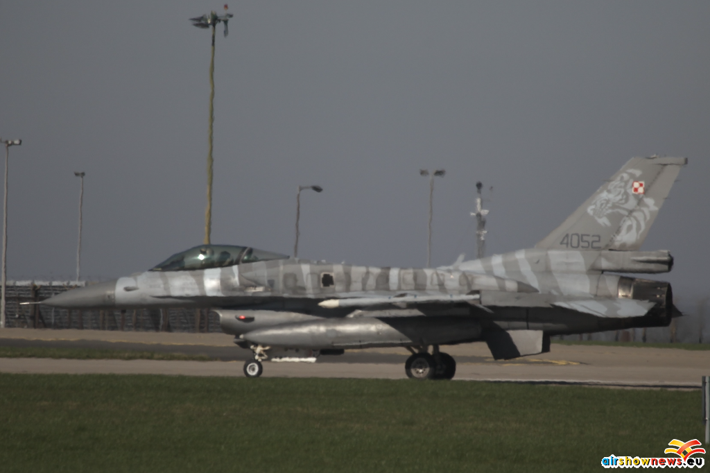 F16-001
