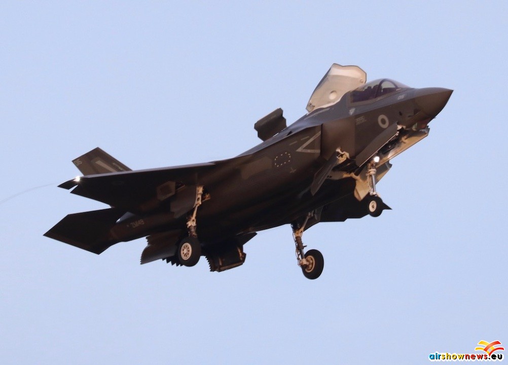 f35-013