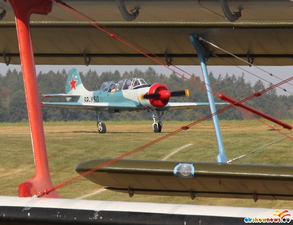 yak52-002