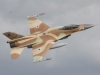 f16-001