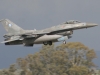 f16-002