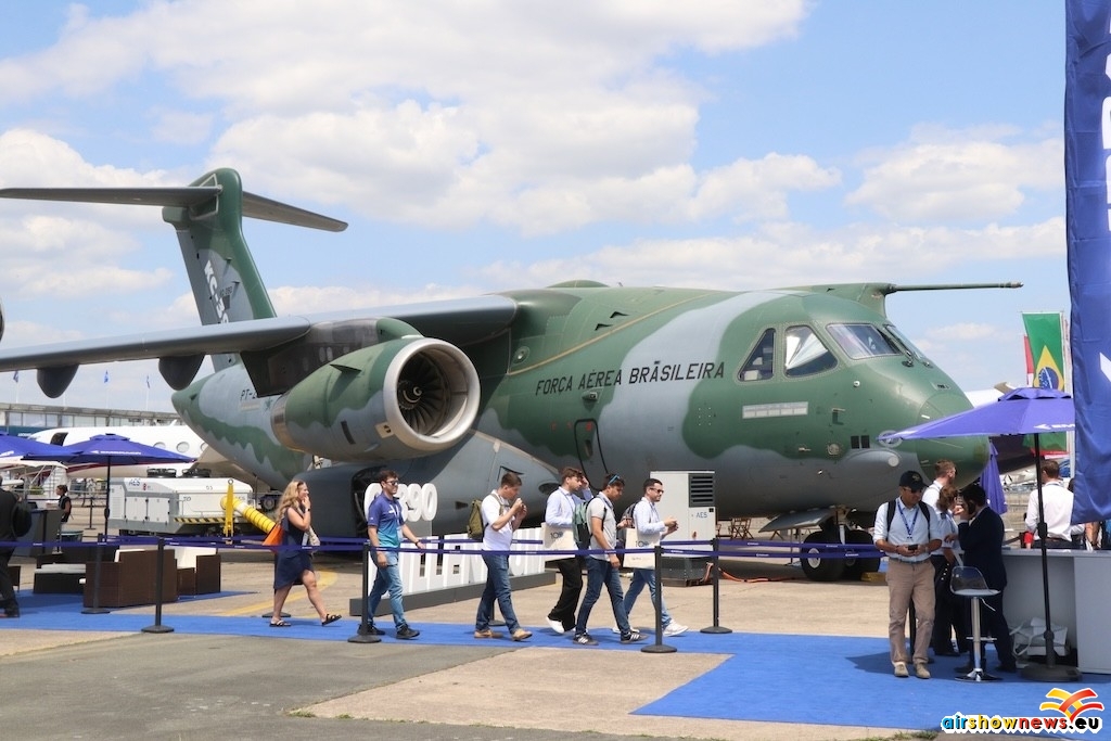 KC390-001