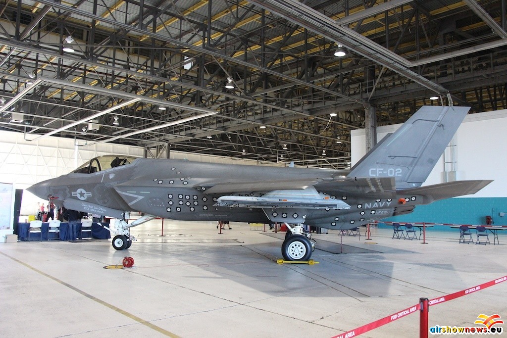 f35-001