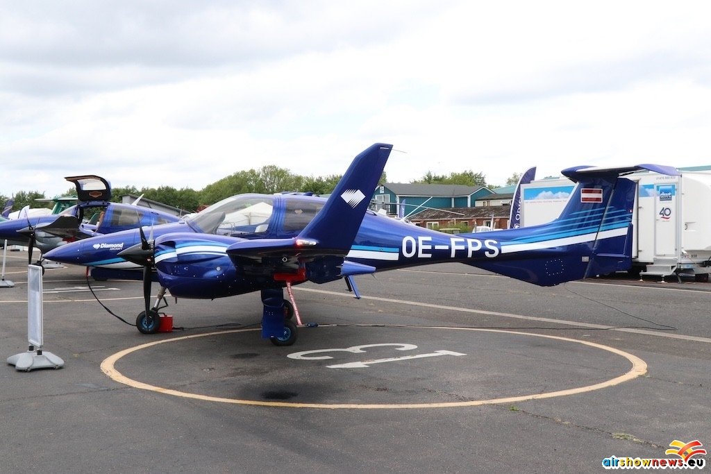 DA42-002