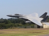 f15-003