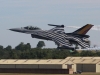 f16-002