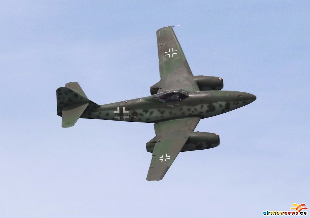 me262-002