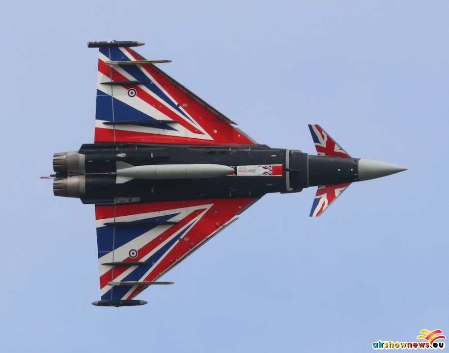 typhoon-002