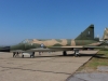 f102-001