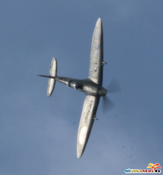 Spitfire-002